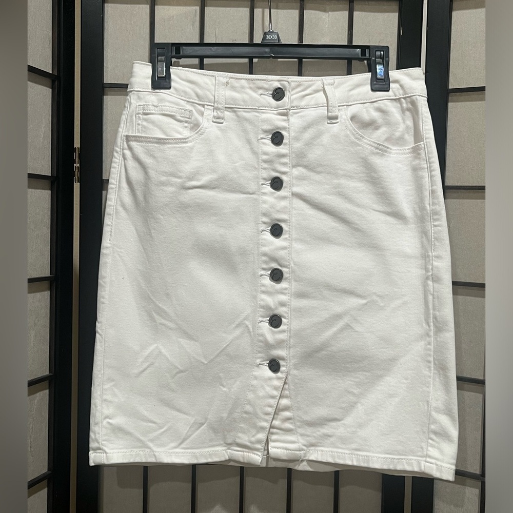 Earl Jean White DENIM BUTTON FRONT PETIT MINI SKIRT SIZE 6 P
